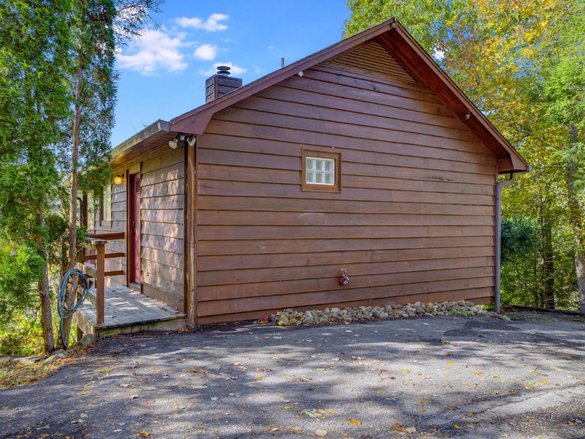 Naughty By Nature Gatlinburg Exterior photo